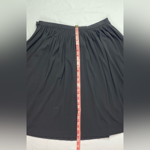 GAP Pleated Elegant Black Mini Skirt Size Medium - Picture 7 of 7